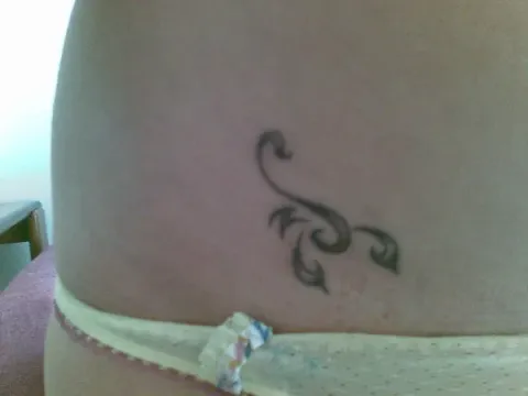 Annalisa - Stylized scorpion